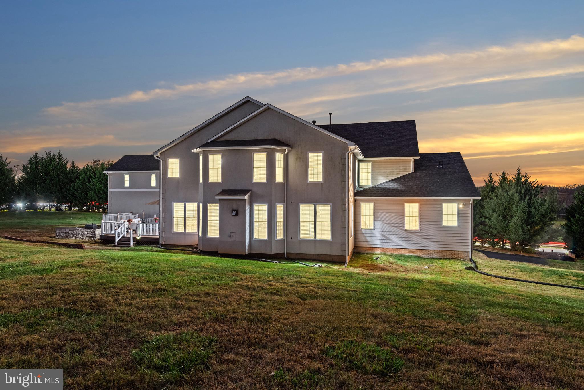 VALLEY HILLS - Residential