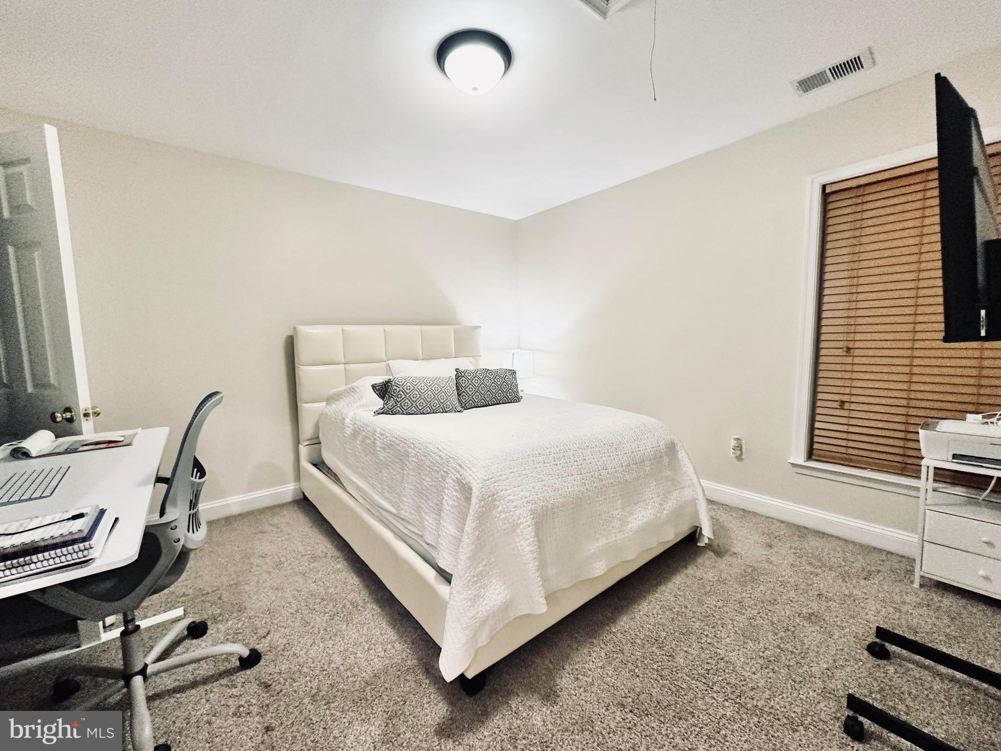 VALLEY HILLS - Residential