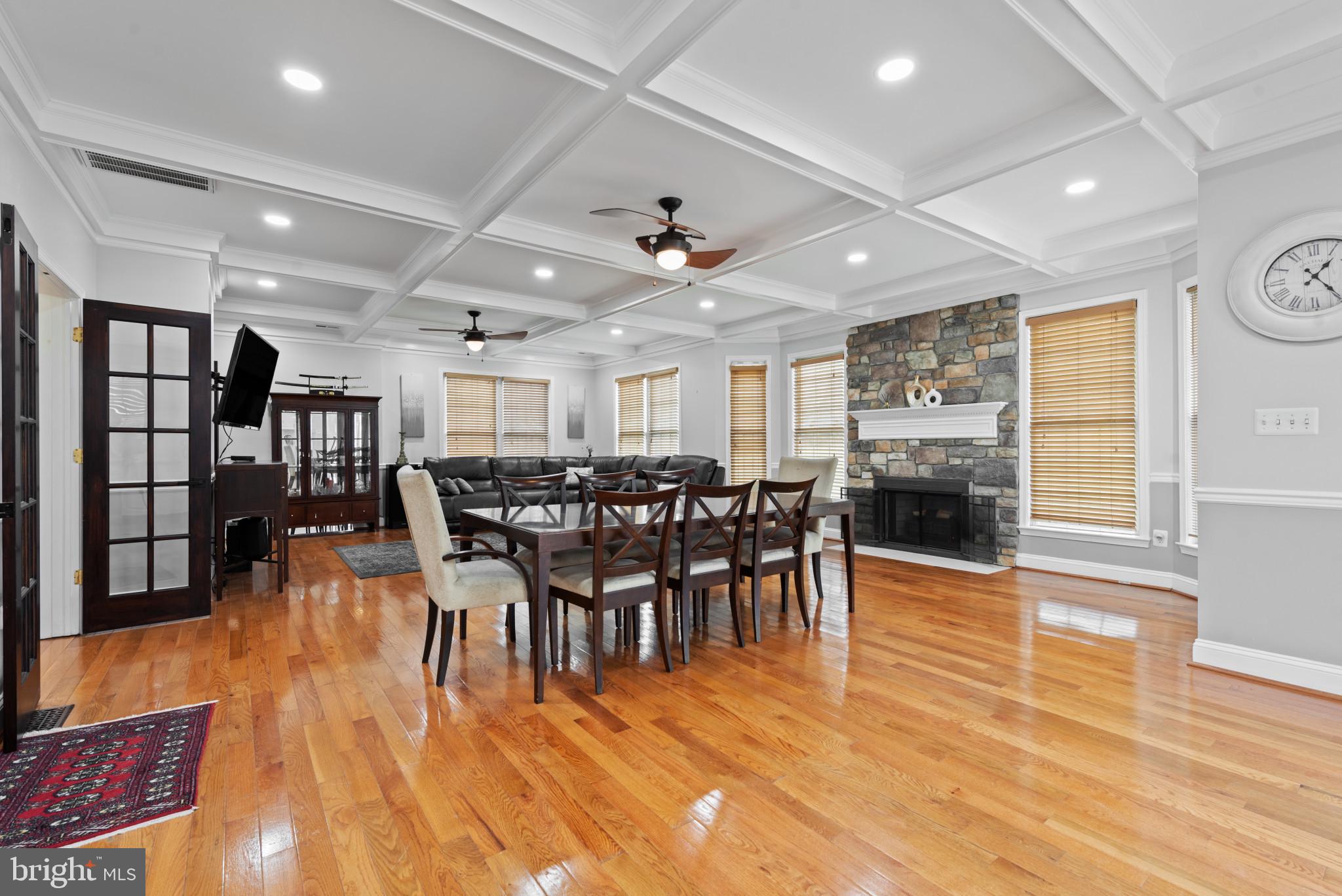 VALLEY HILLS - Residential