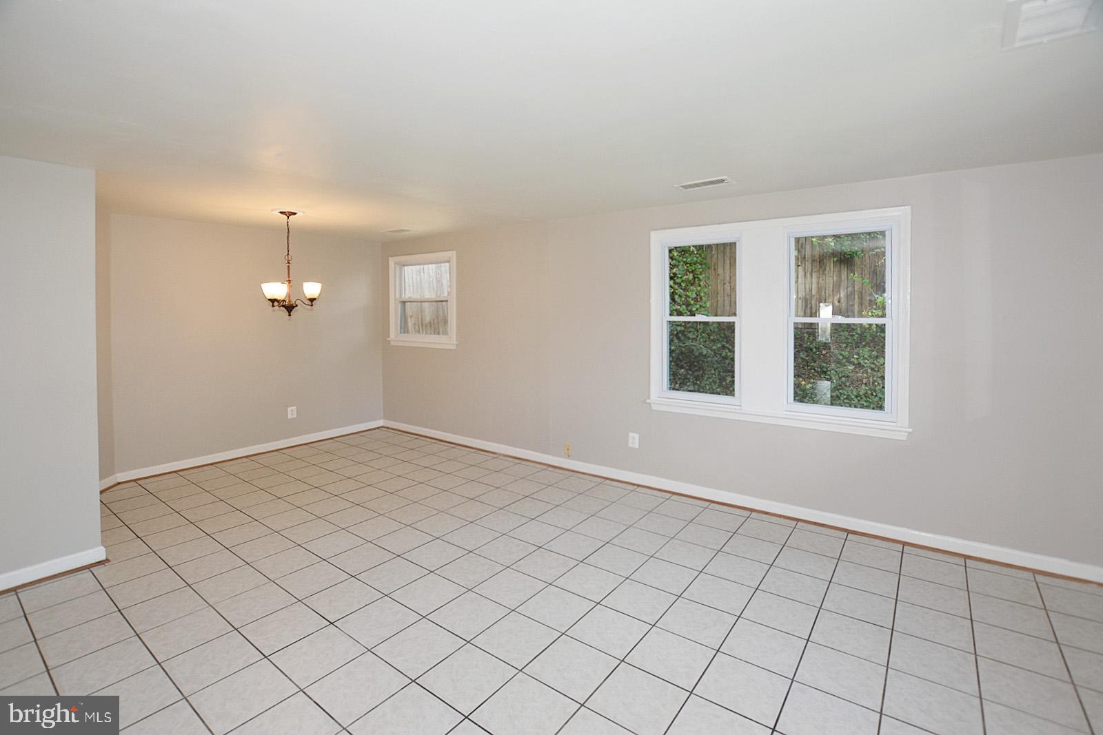 BERKSHIRE GARDENS - Residential Lease