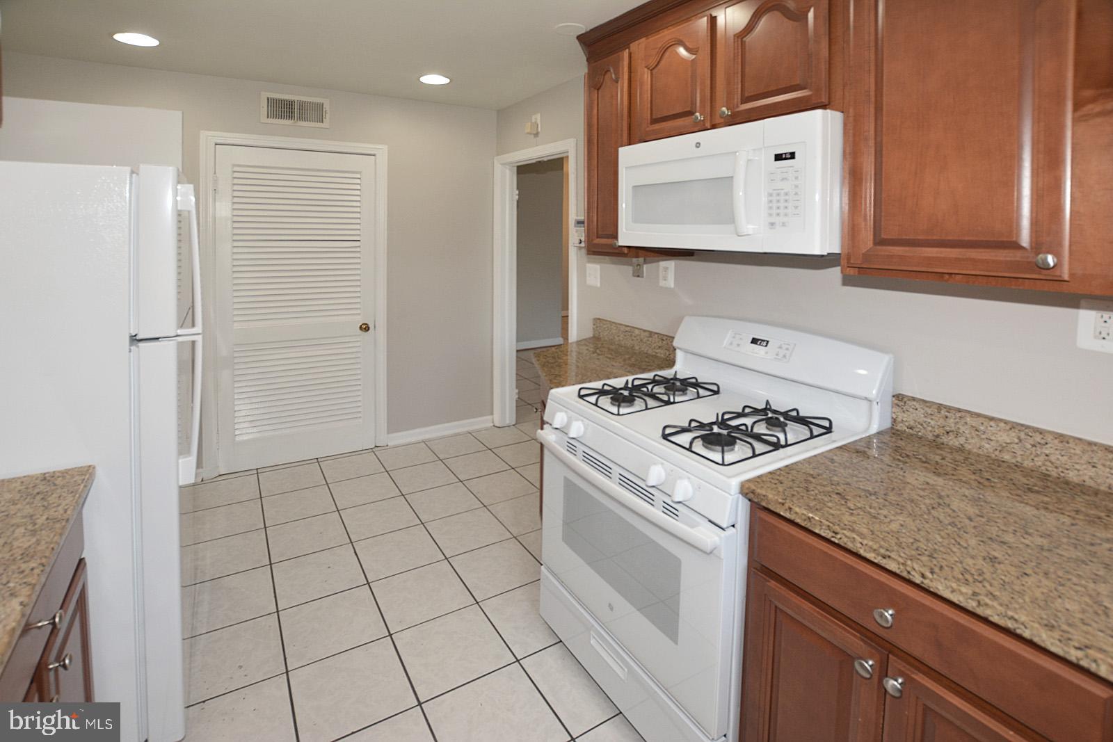 BERKSHIRE GARDENS - Residential Lease