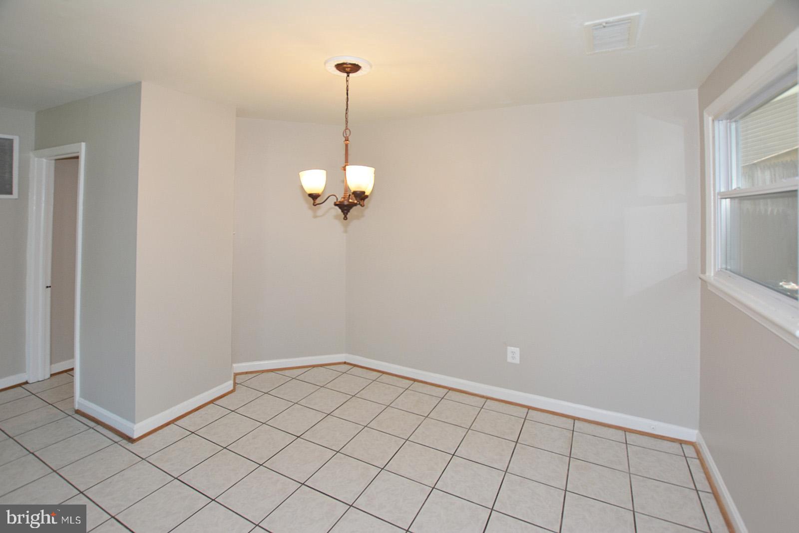 BERKSHIRE GARDENS - Residential Lease