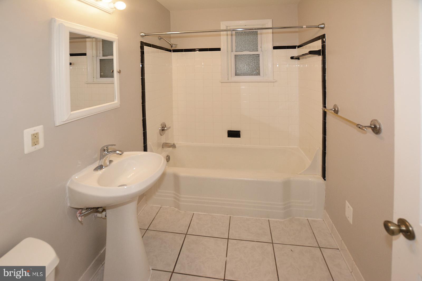 BERKSHIRE GARDENS - Residential Lease