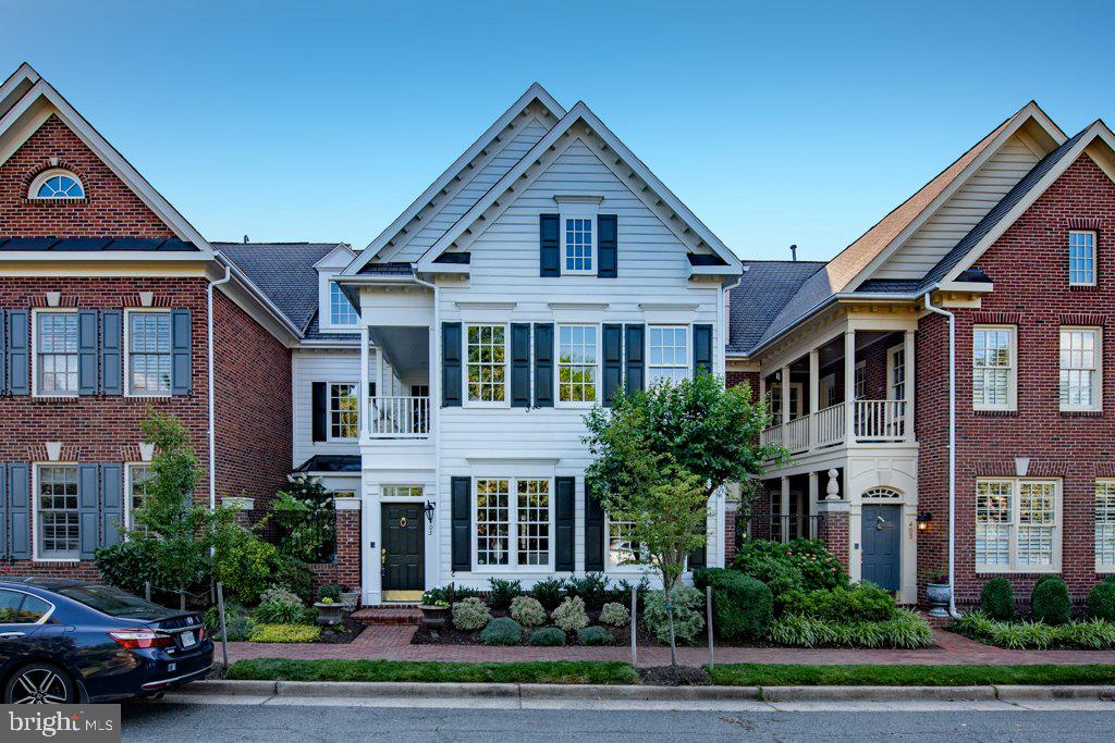 OLD TOWN VILLAGE - Residential