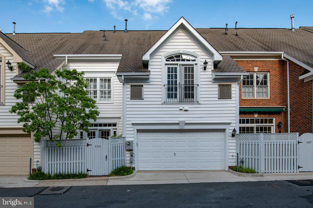 OLD TOWN VILLAGE - Residential