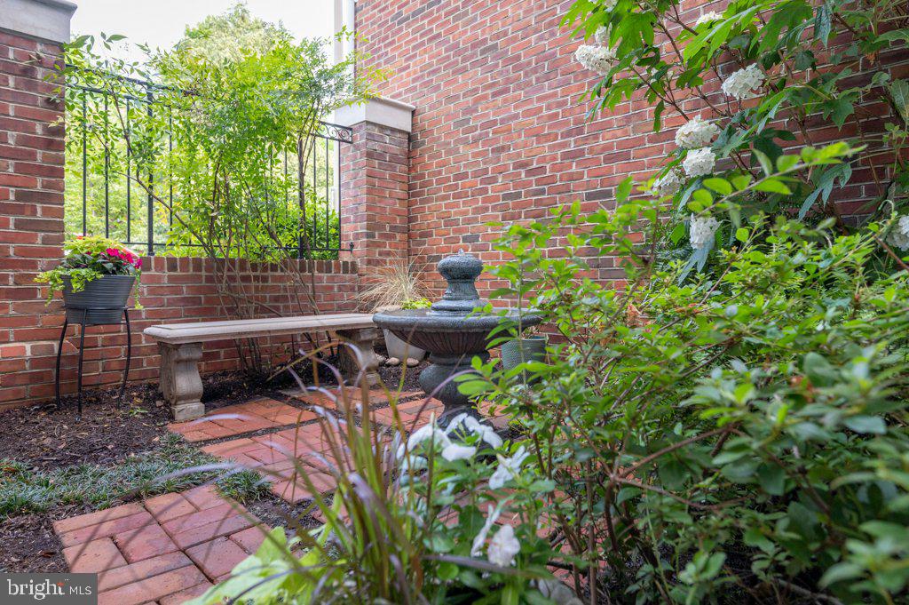 OLD TOWN VILLAGE - Residential