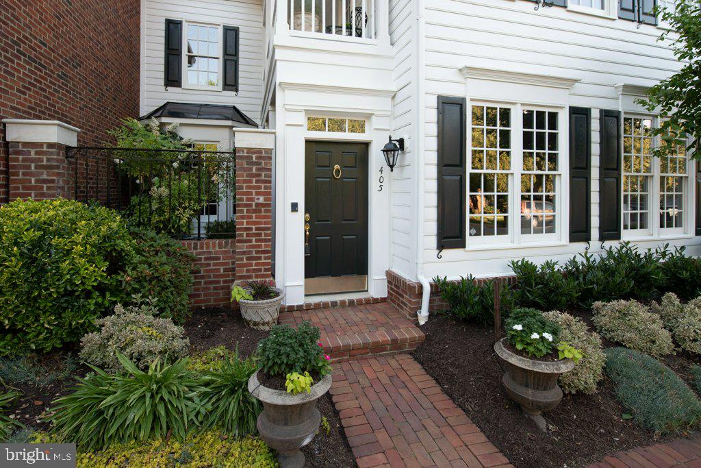 OLD TOWN VILLAGE - Residential