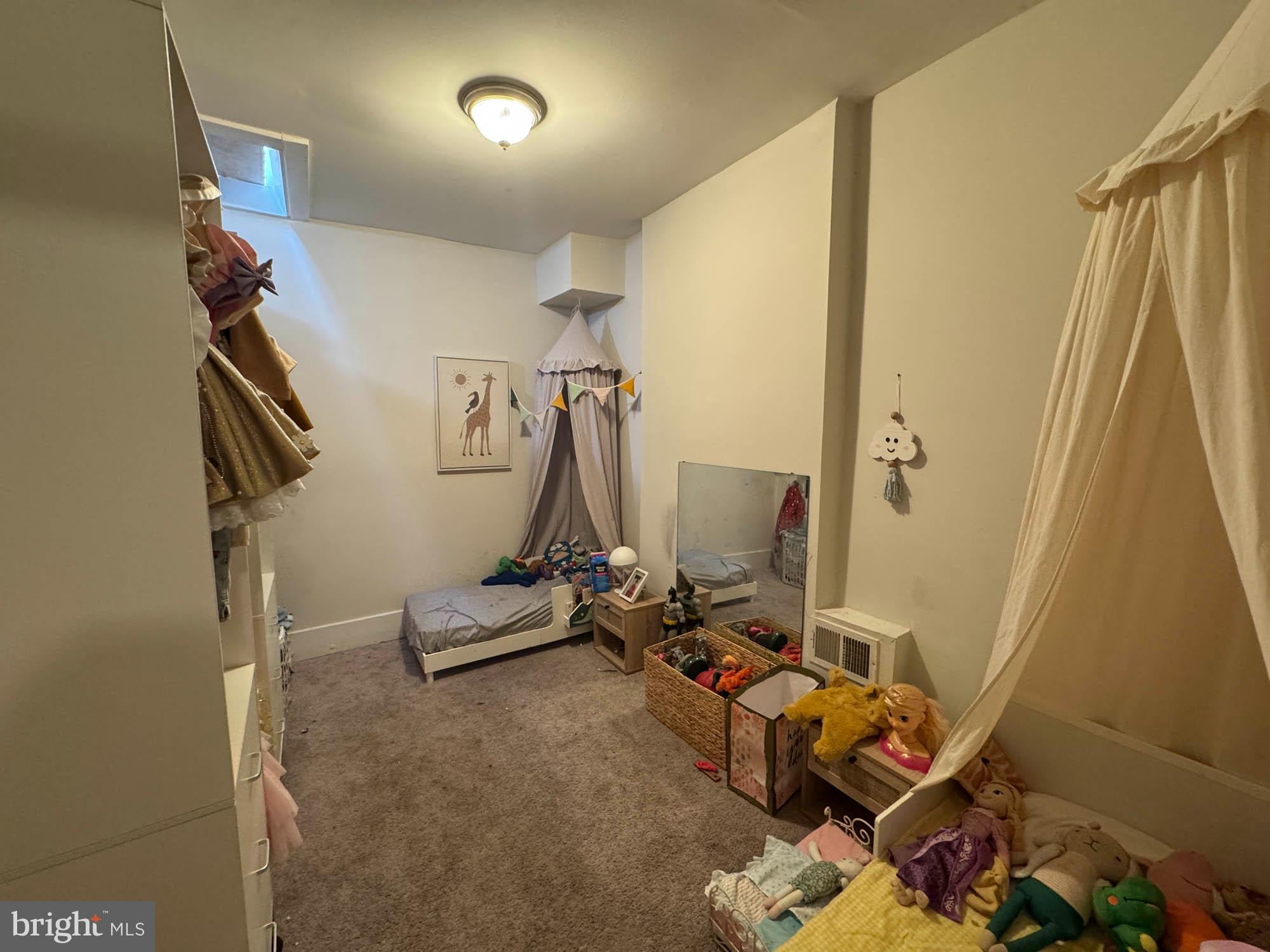 MILTON-MONTFORD - Residential