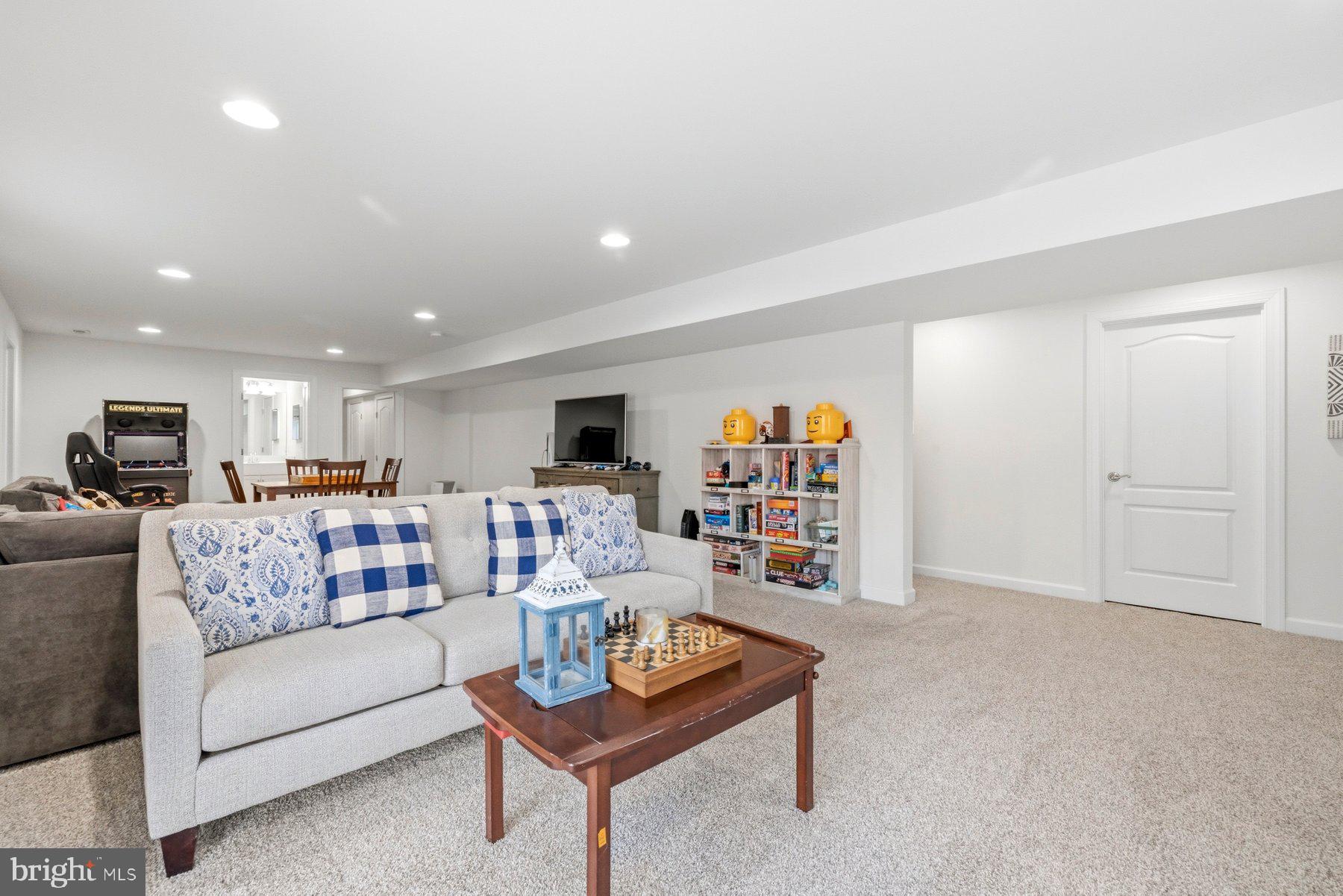 SULLIVAN ESTATES - Residential