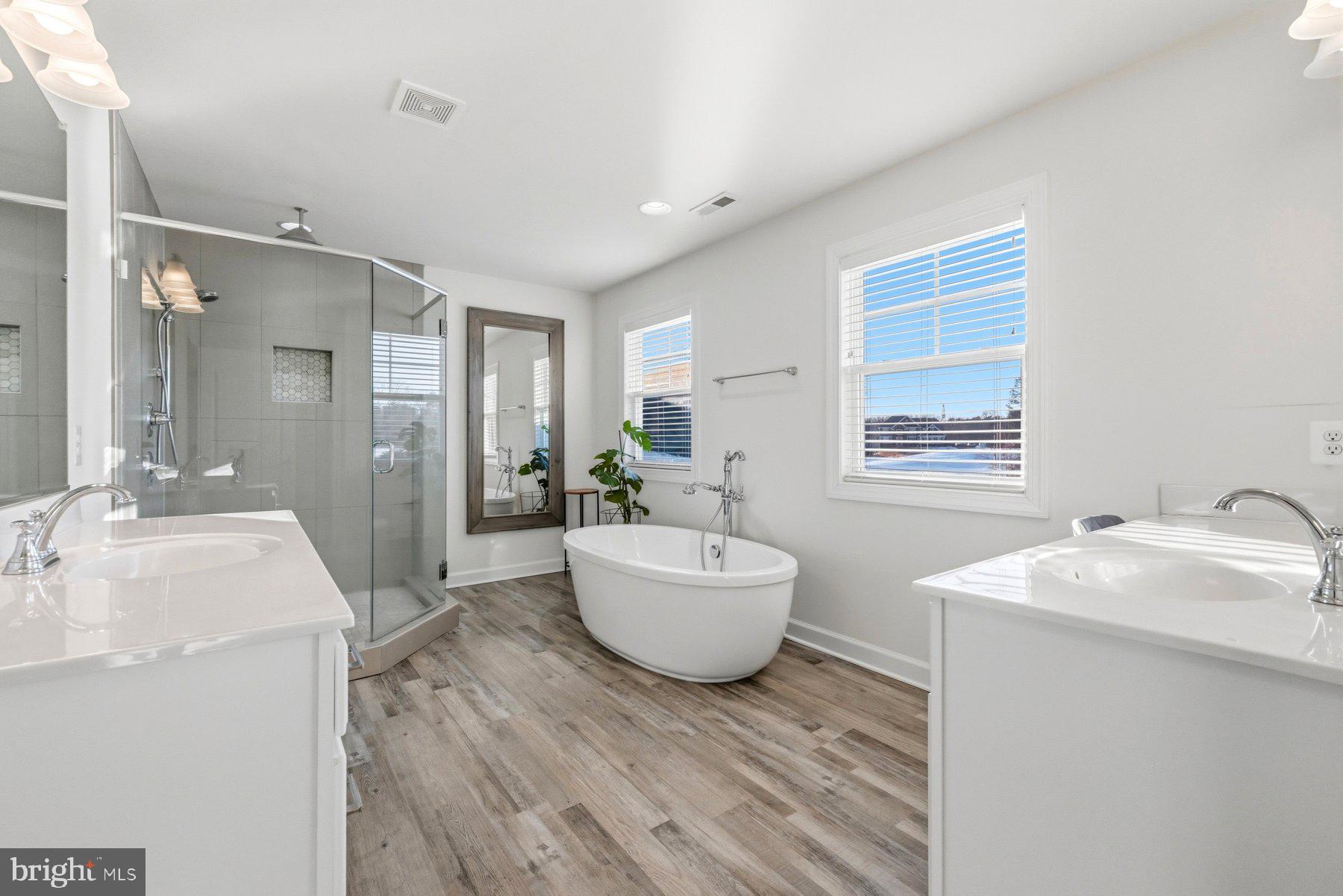 SULLIVAN ESTATES - Residential