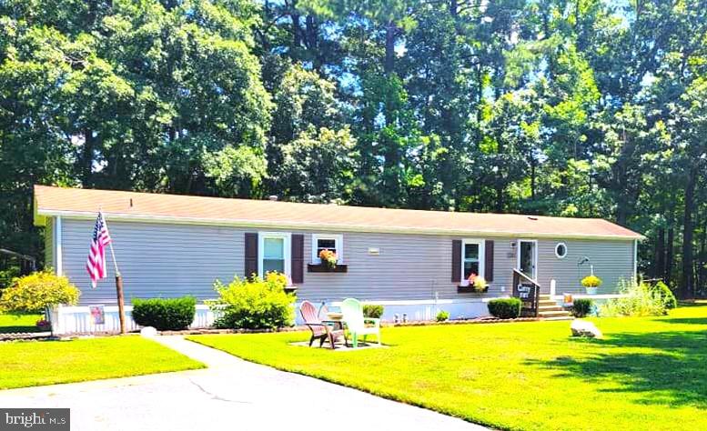 COUNTRY ESTATES - Residential
