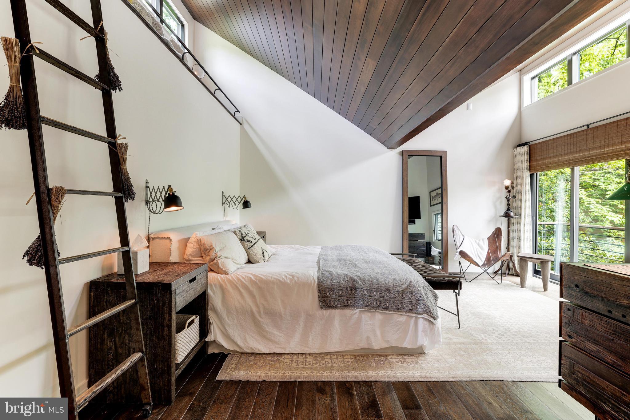 RESTON - Residential