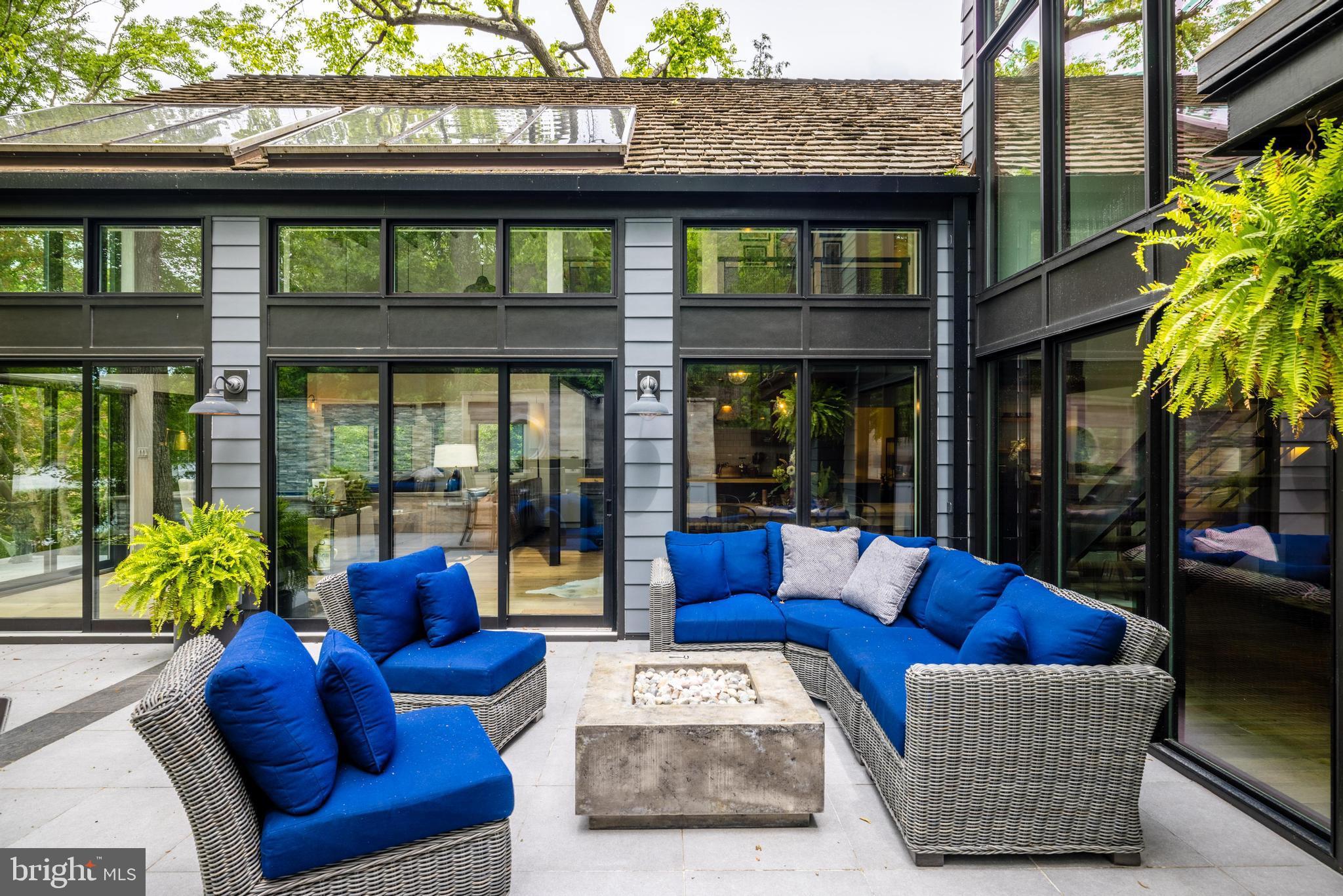 RESTON - Residential