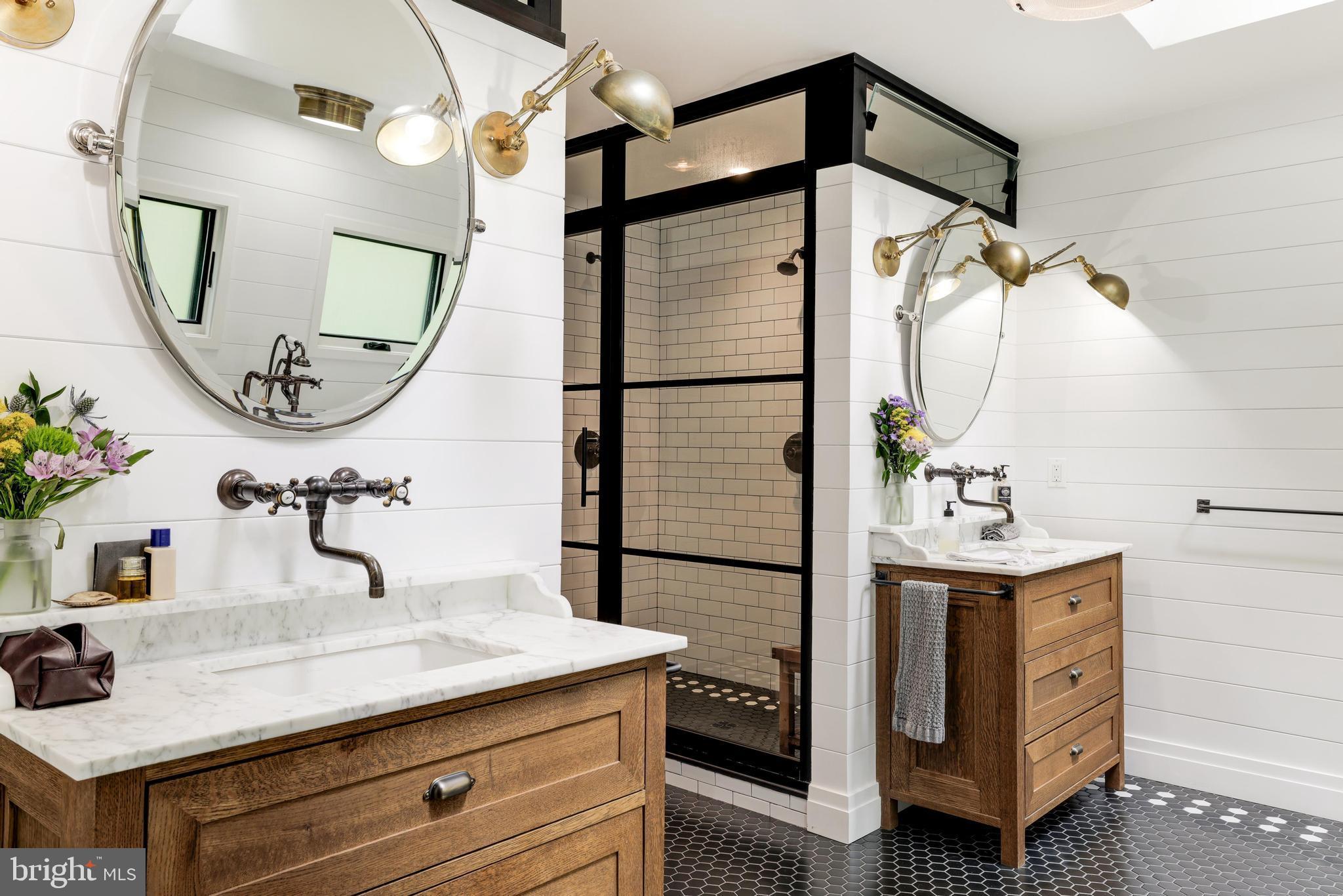 RESTON - Residential