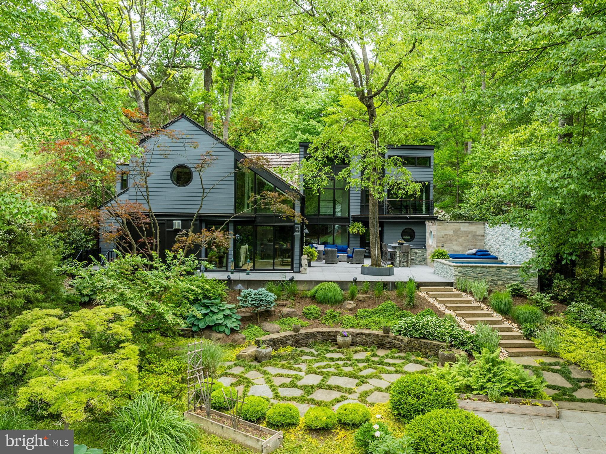 RESTON - Residential