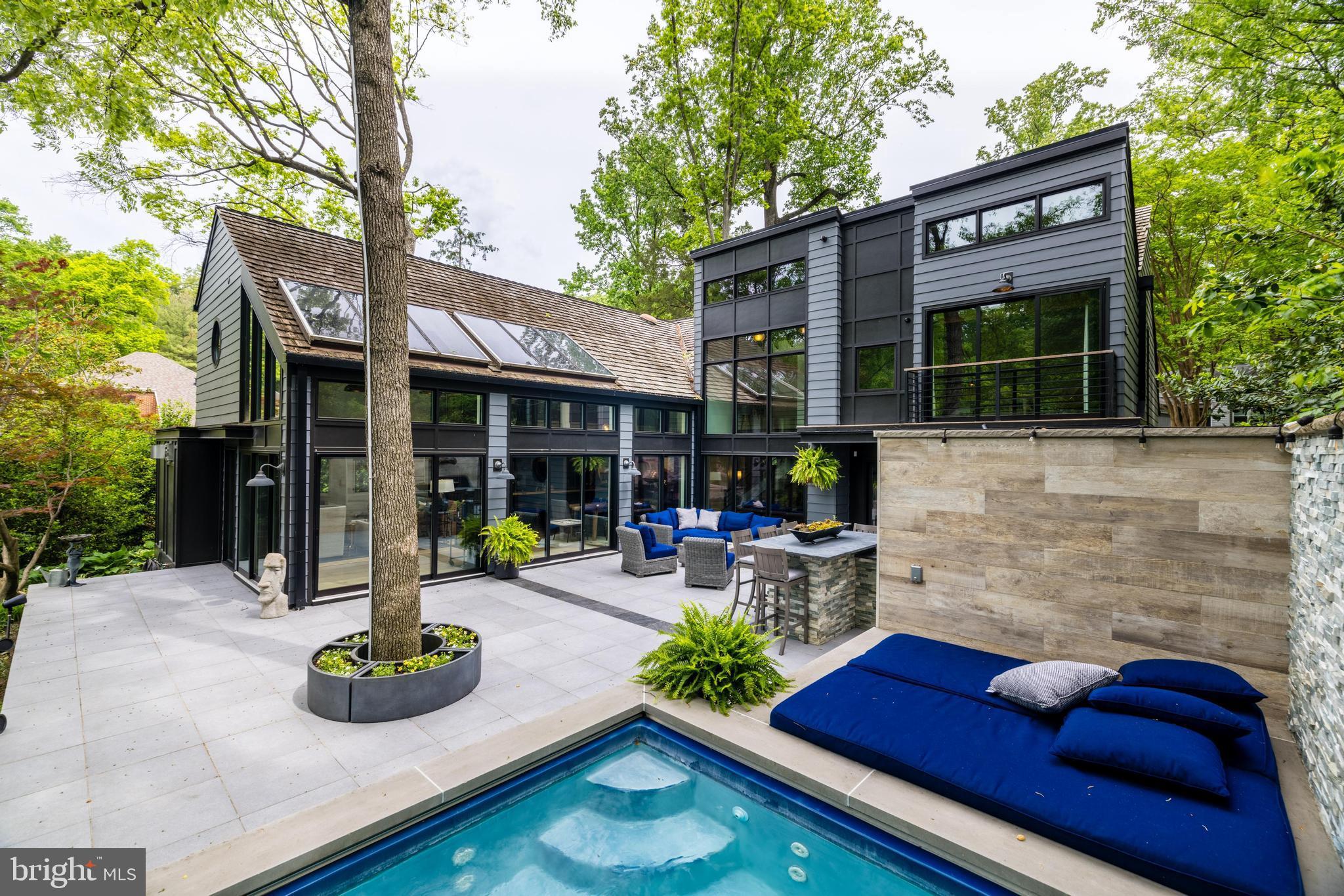 RESTON - Residential