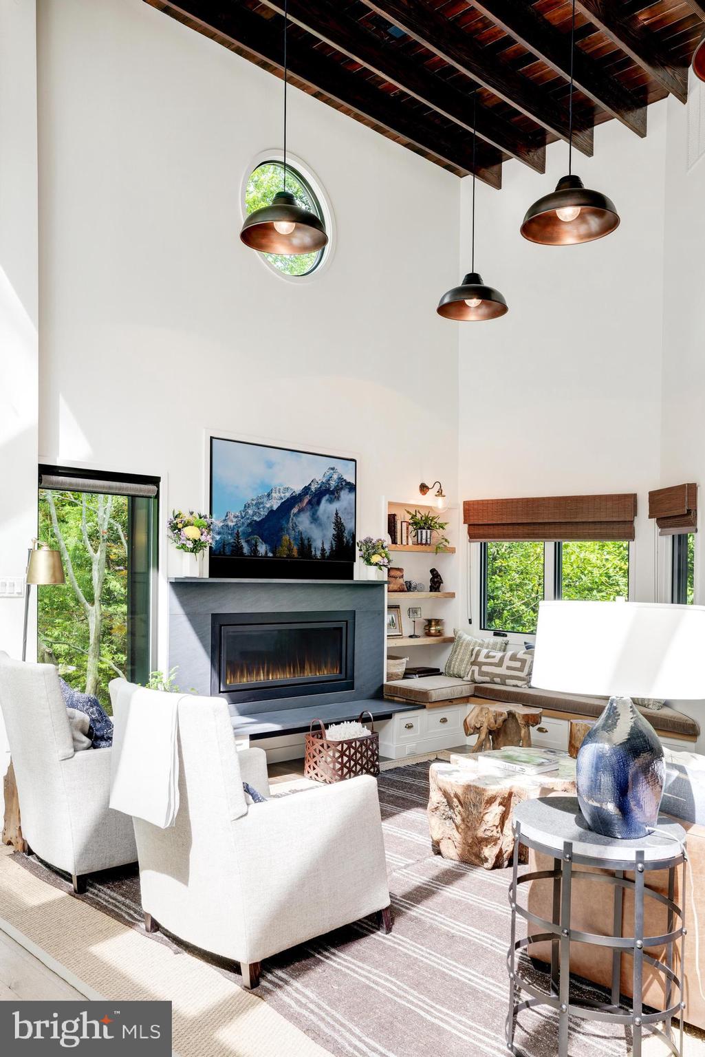 RESTON - Residential