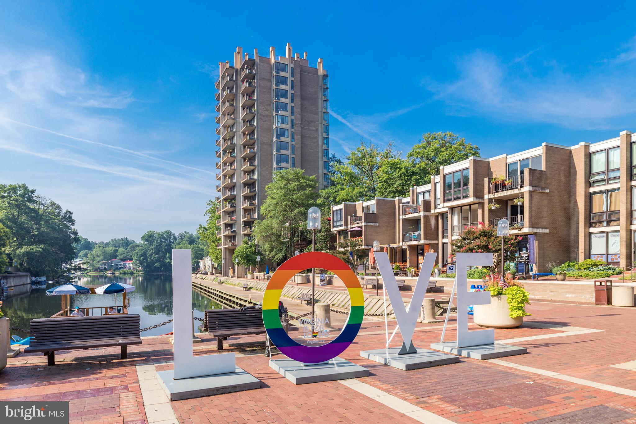 RESTON - Residential