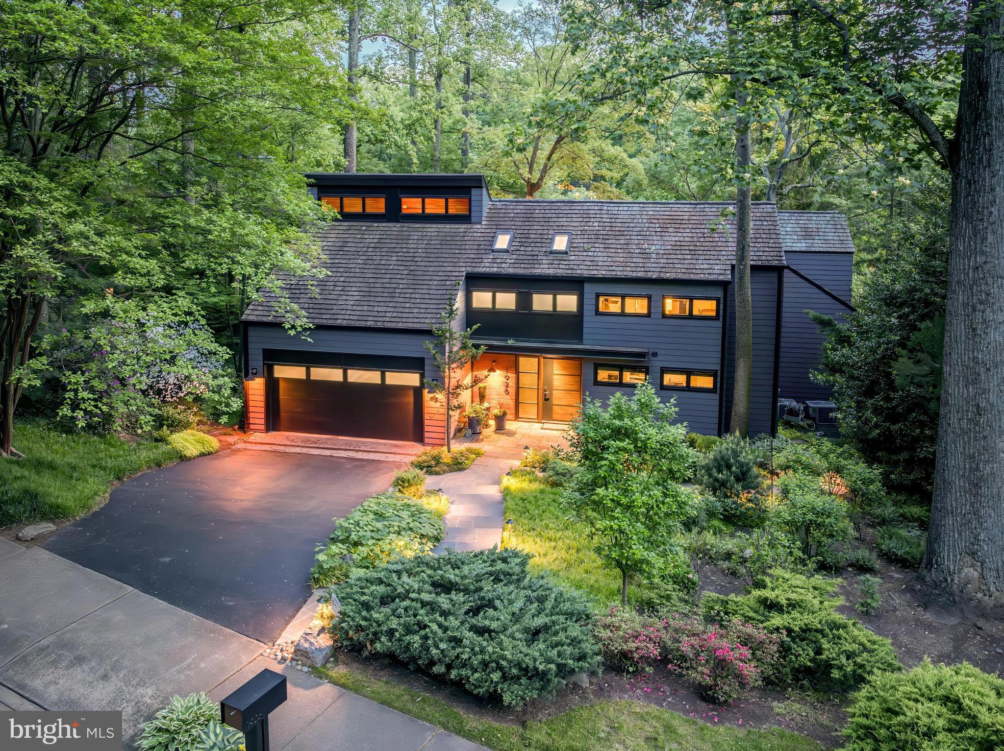 RESTON - Residential