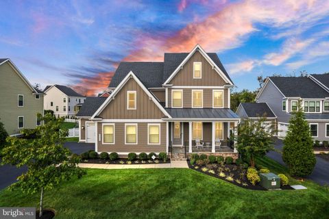 24275 SHINYLEAF COURT ALDIE VA 20105