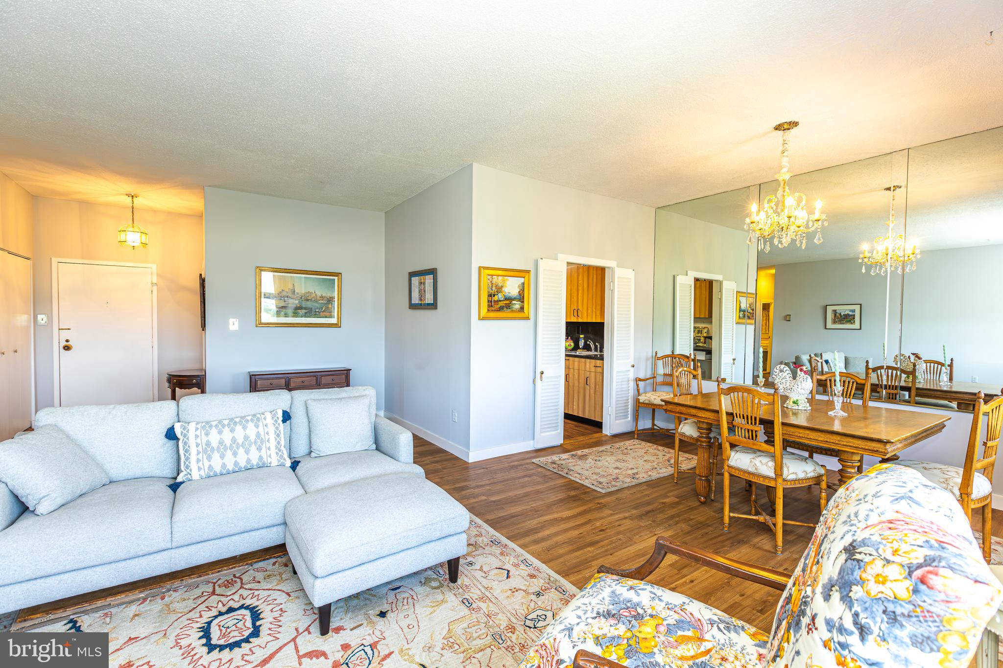 ROLAND PARK - Residential Lease