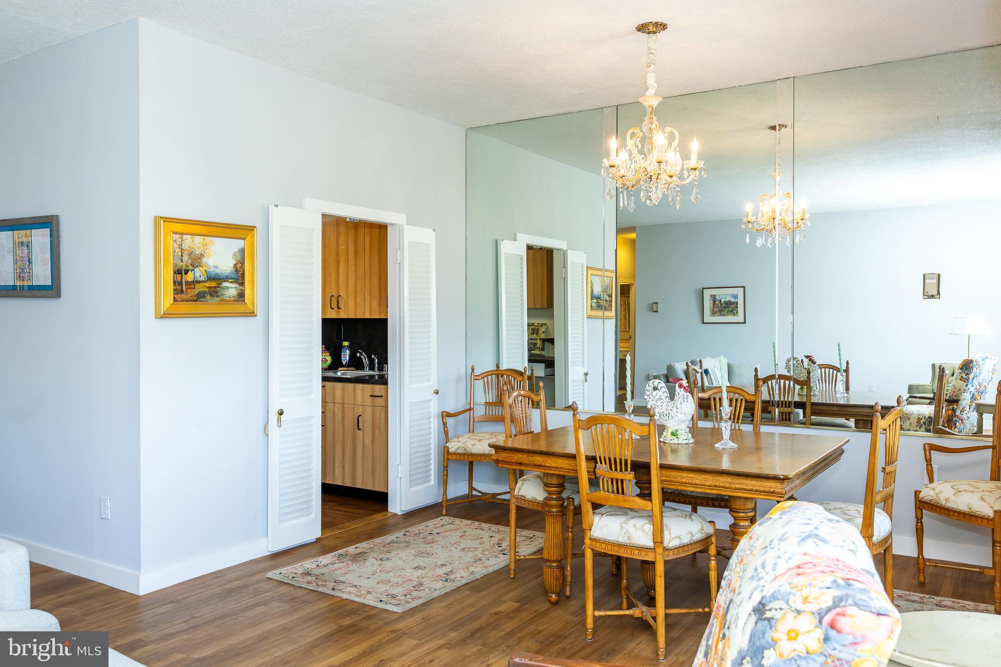 ROLAND PARK - Residential Lease