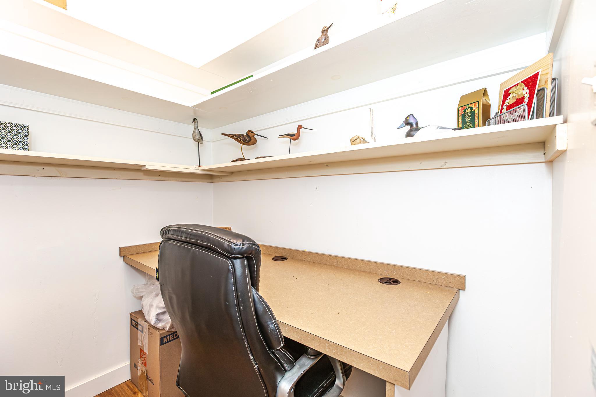 ROLAND PARK - Residential Lease