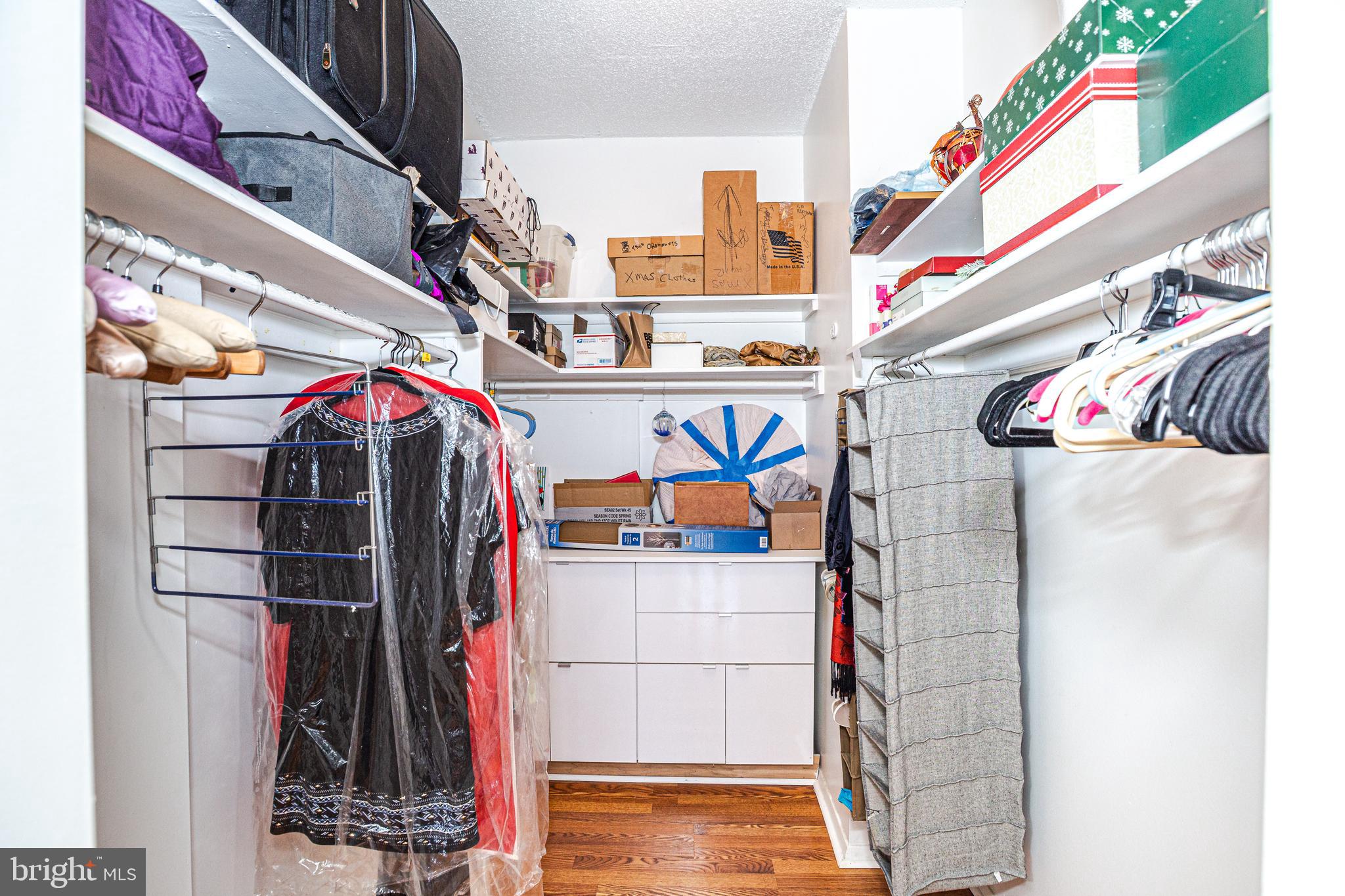 ROLAND PARK - Residential Lease