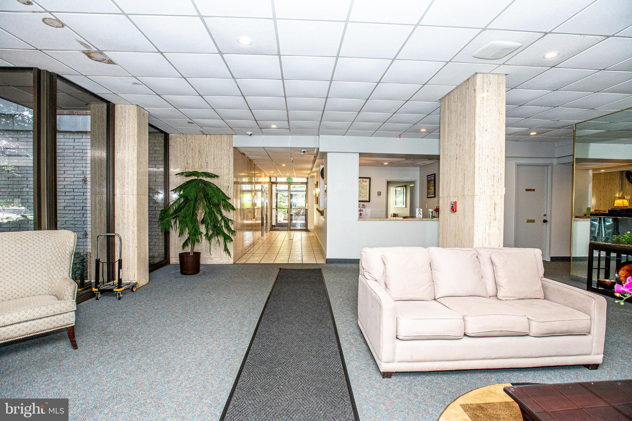 ROLAND PARK - Residential Lease