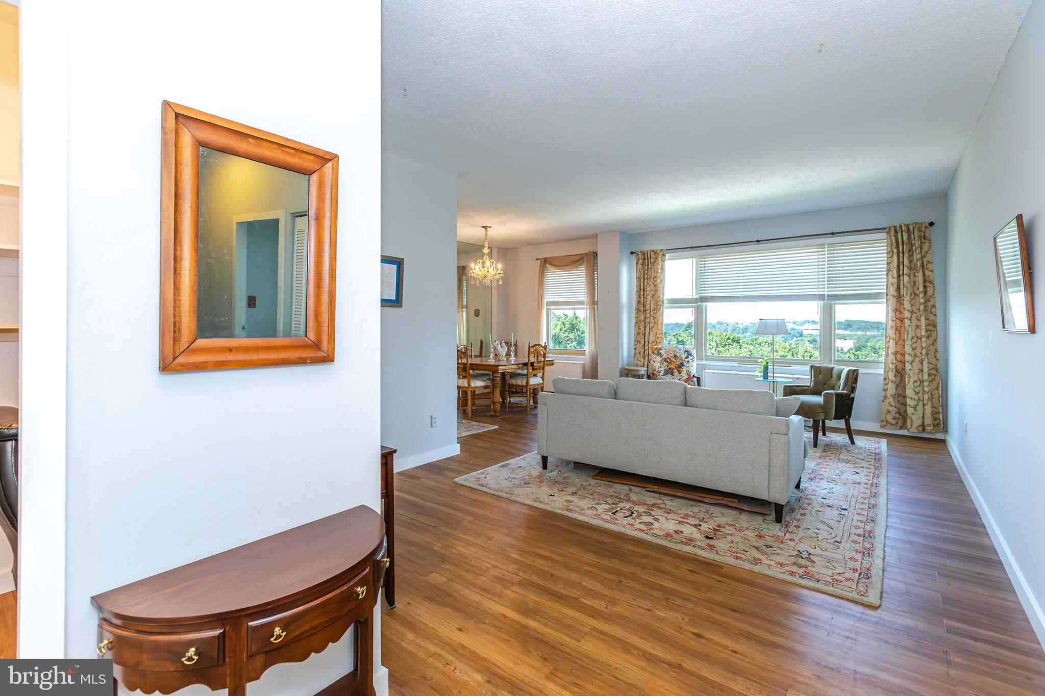 ROLAND PARK - Residential Lease