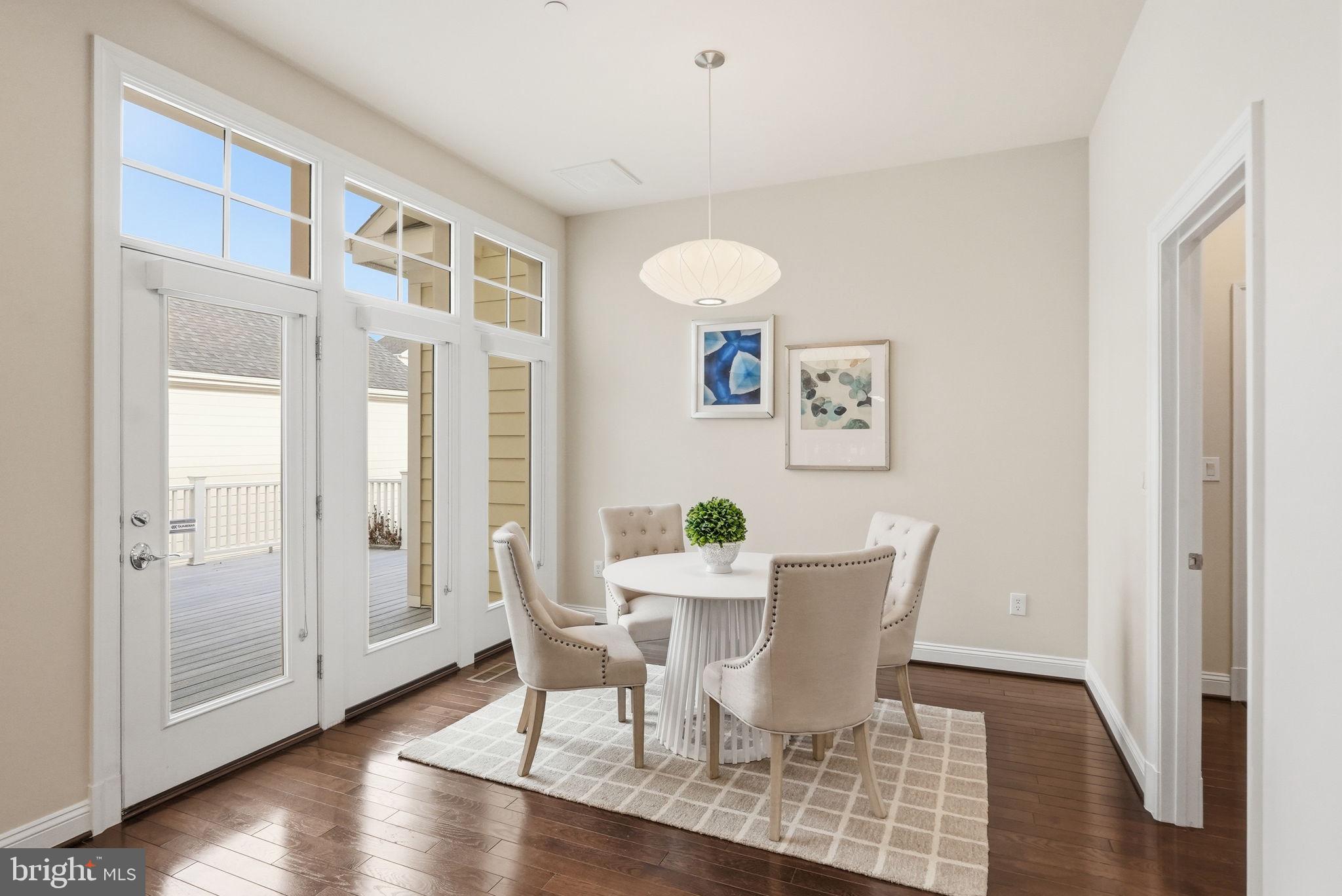 BETHESDA MEWS - Residential