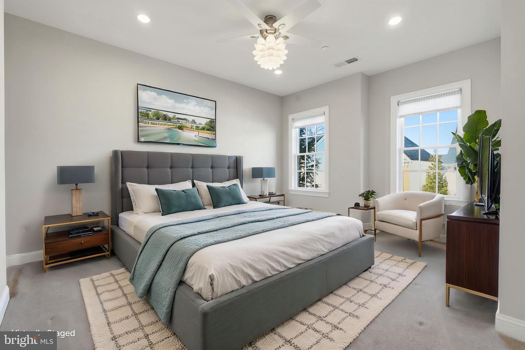 BETHESDA MEWS - Residential