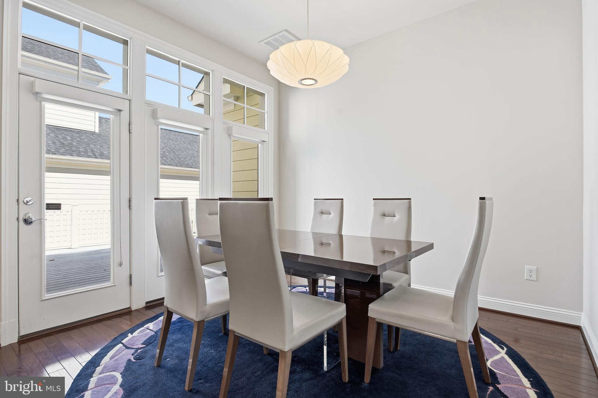 BETHESDA MEWS - Residential