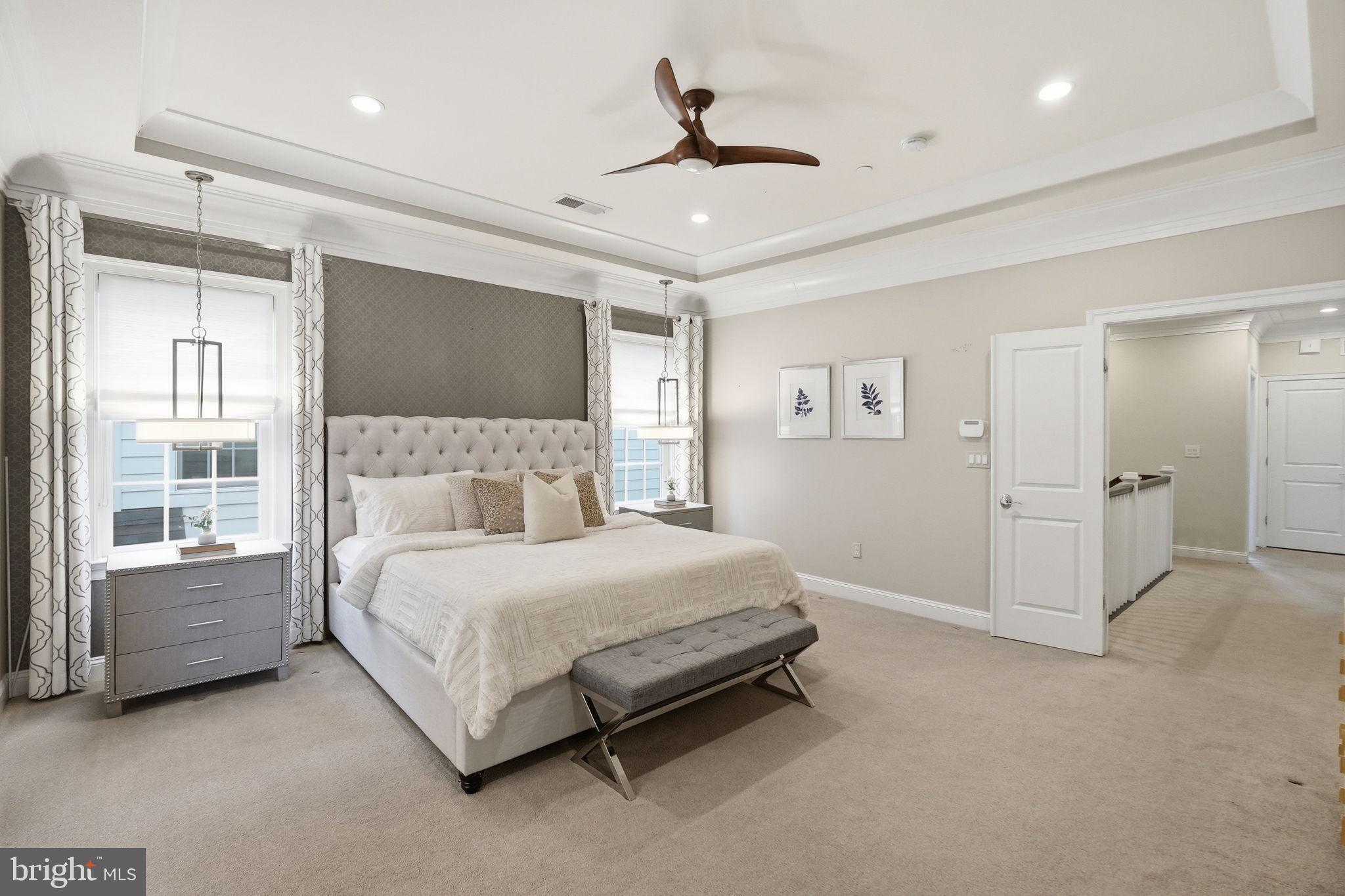 BETHESDA MEWS - Residential