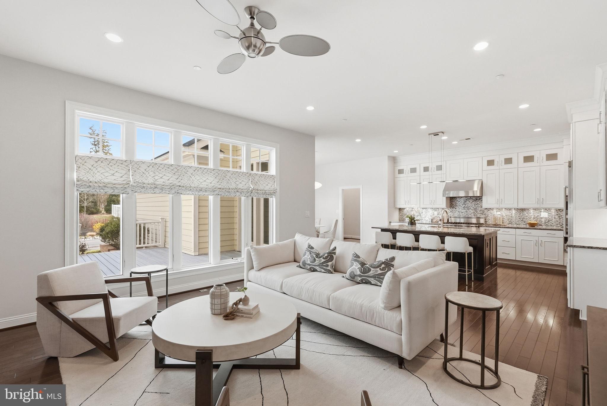 BETHESDA MEWS - Residential