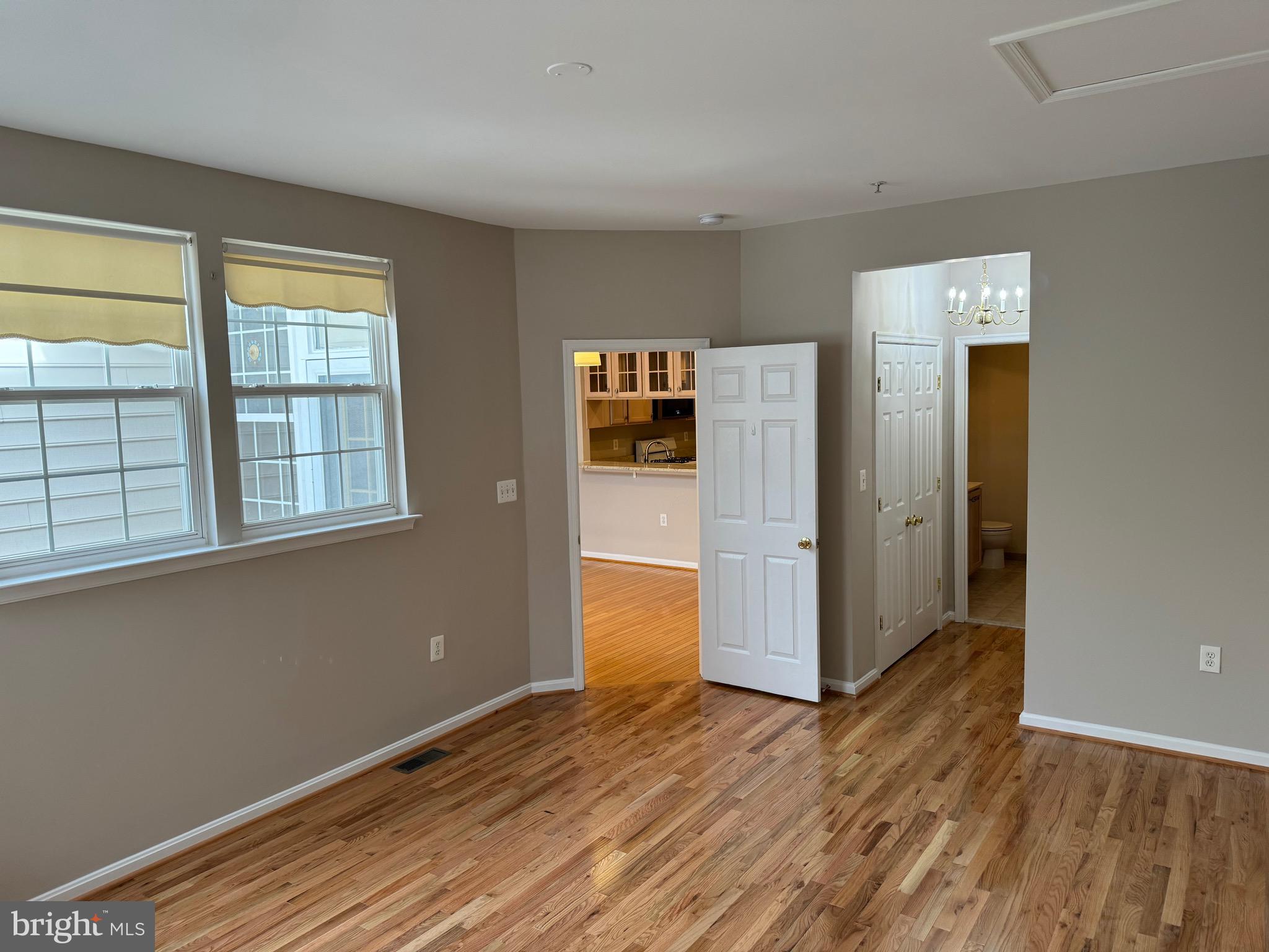 KING FARM BAILEYS COMMON - Residential Lease