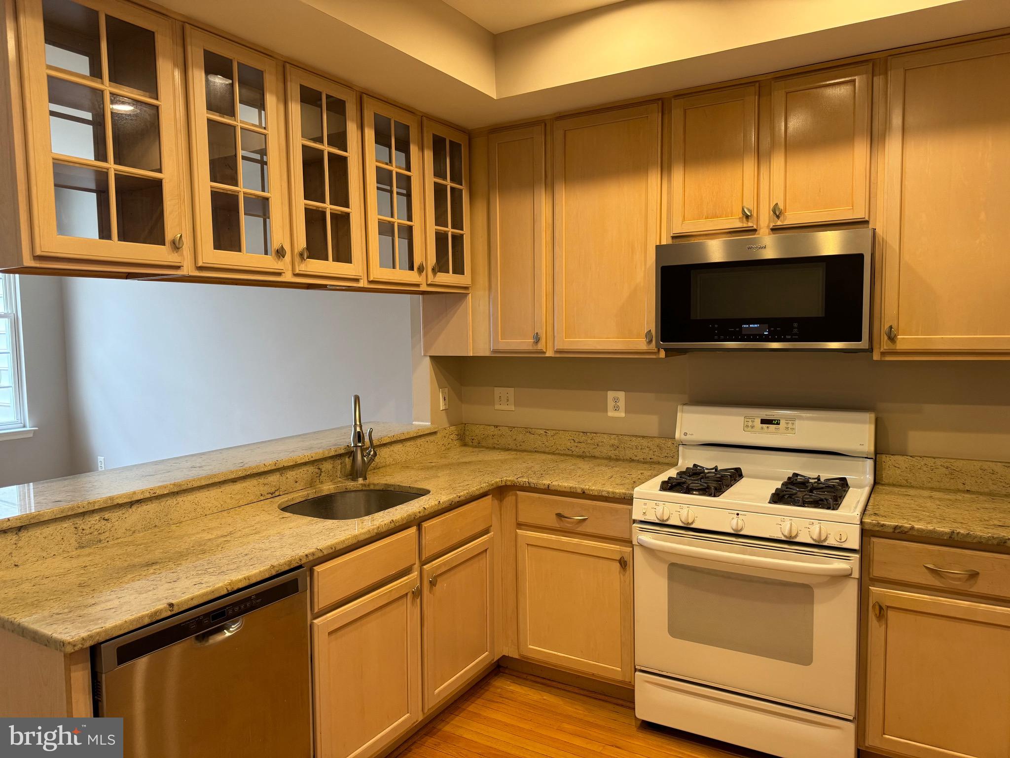 KING FARM BAILEYS COMMON - Residential Lease