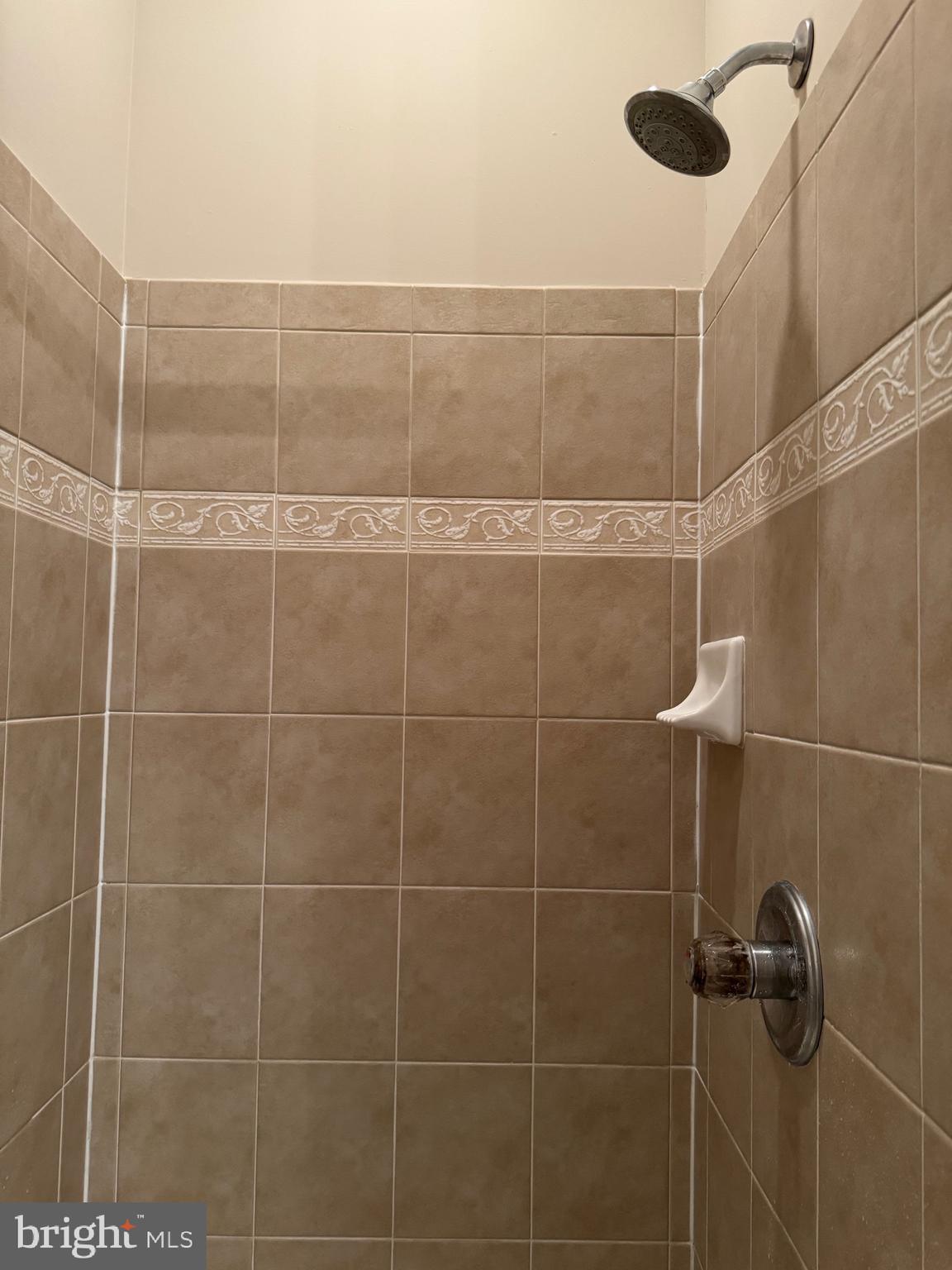 KING FARM BAILEYS COMMON - Residential Lease