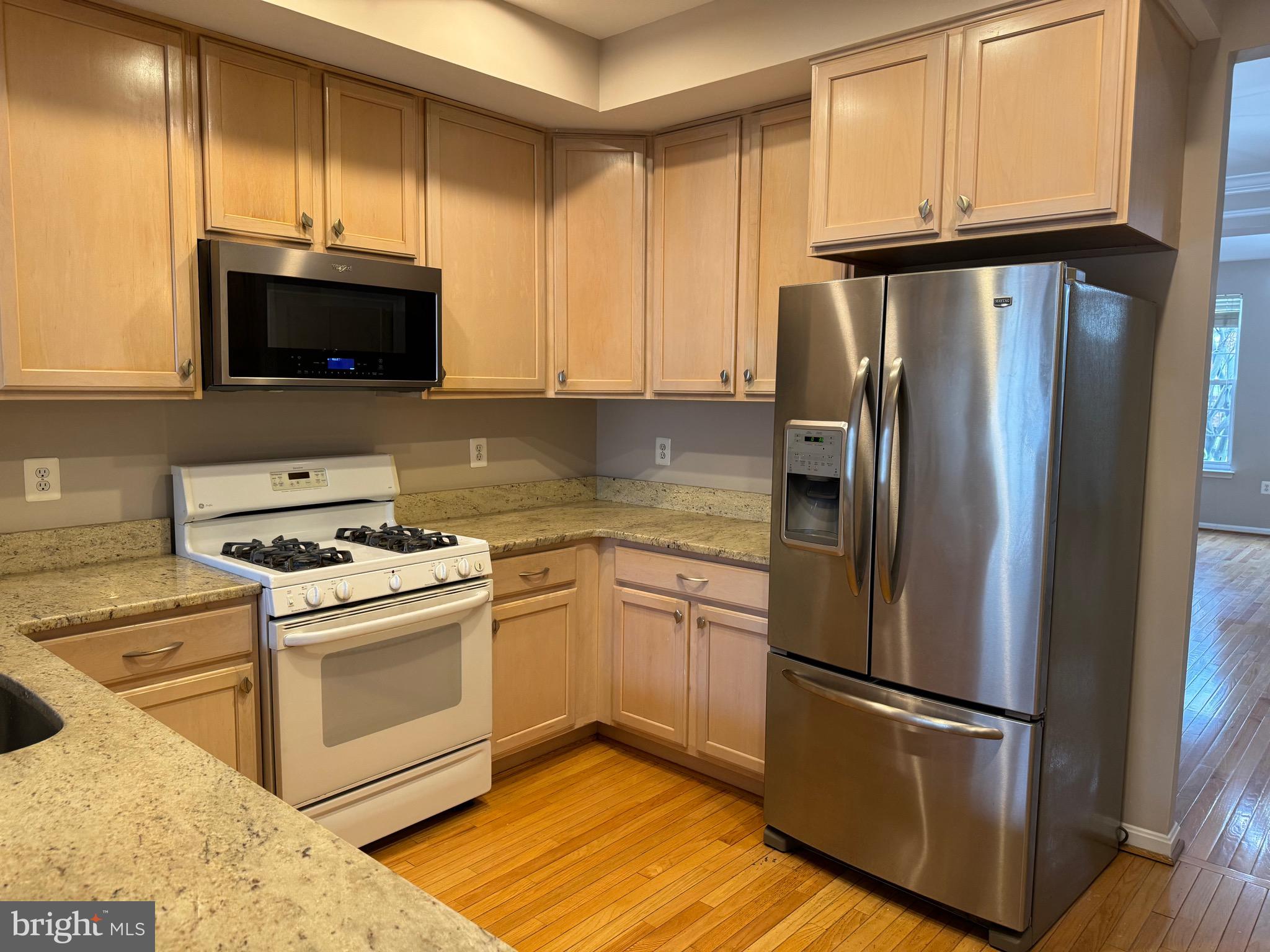 KING FARM BAILEYS COMMON - Residential Lease