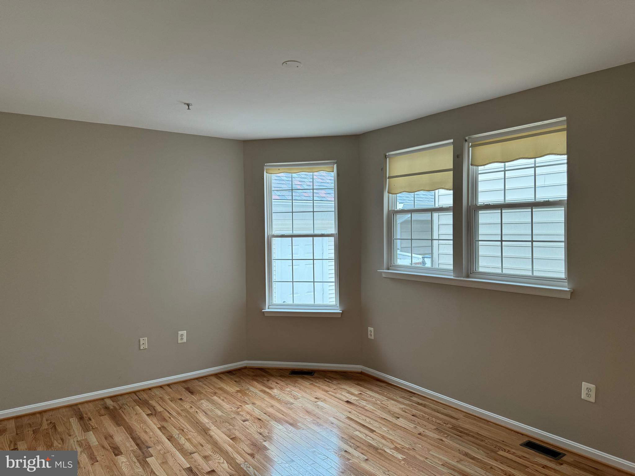 KING FARM BAILEYS COMMON - Residential Lease