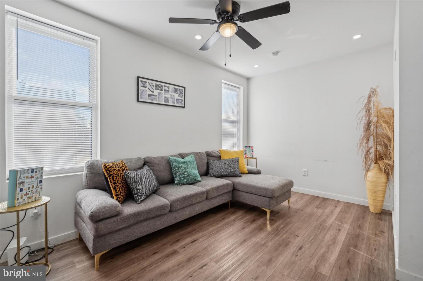 1519 W LEHIGH AVENUE 1