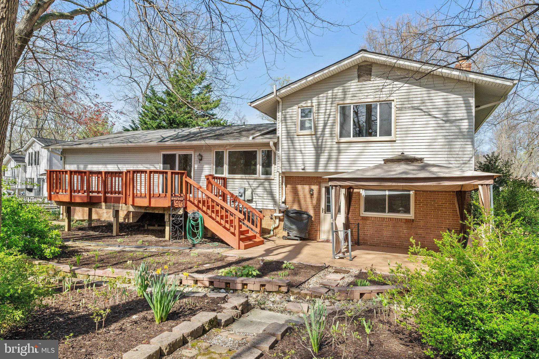 RESTON - Residential