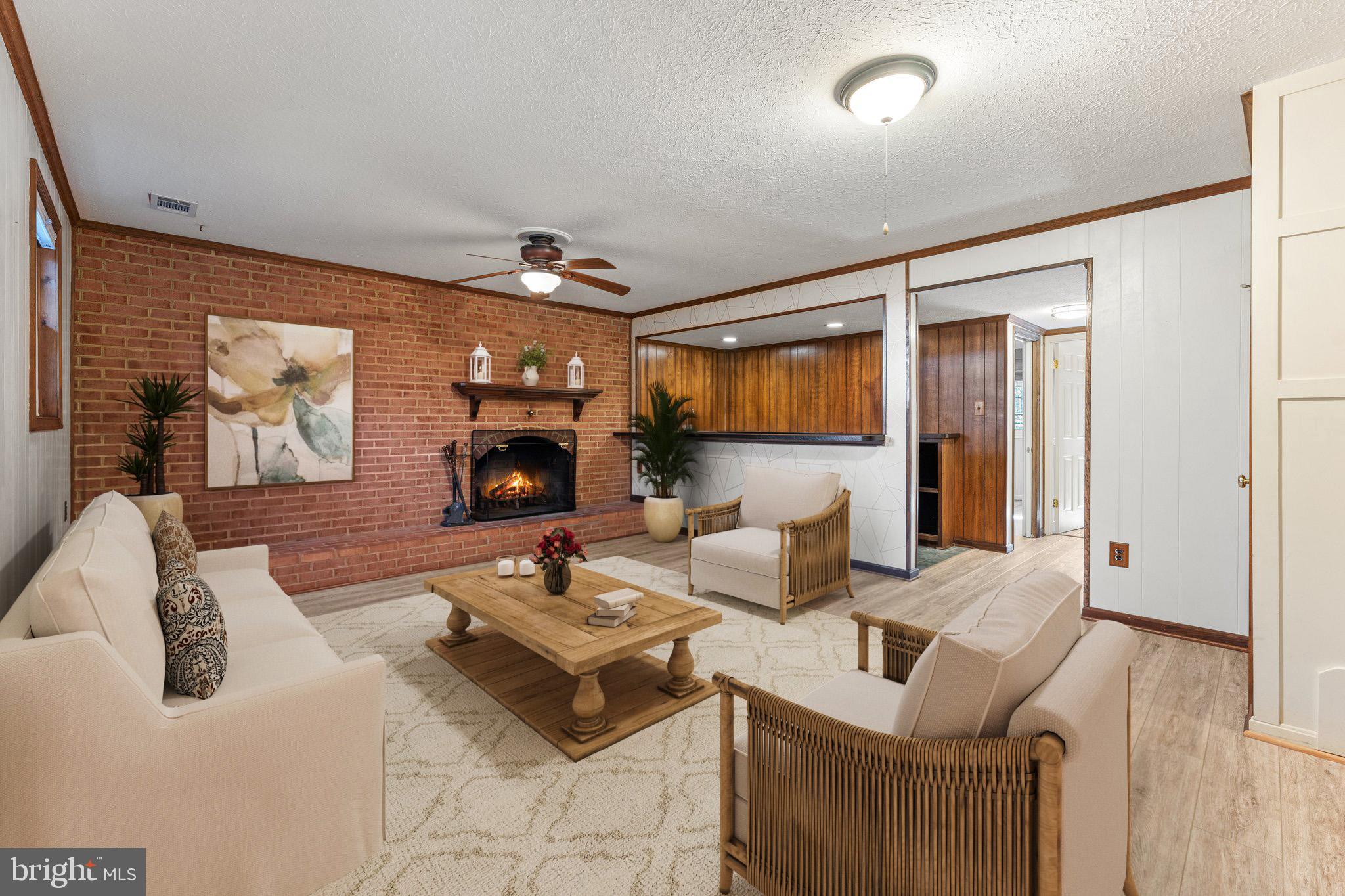 RESTON - Residential