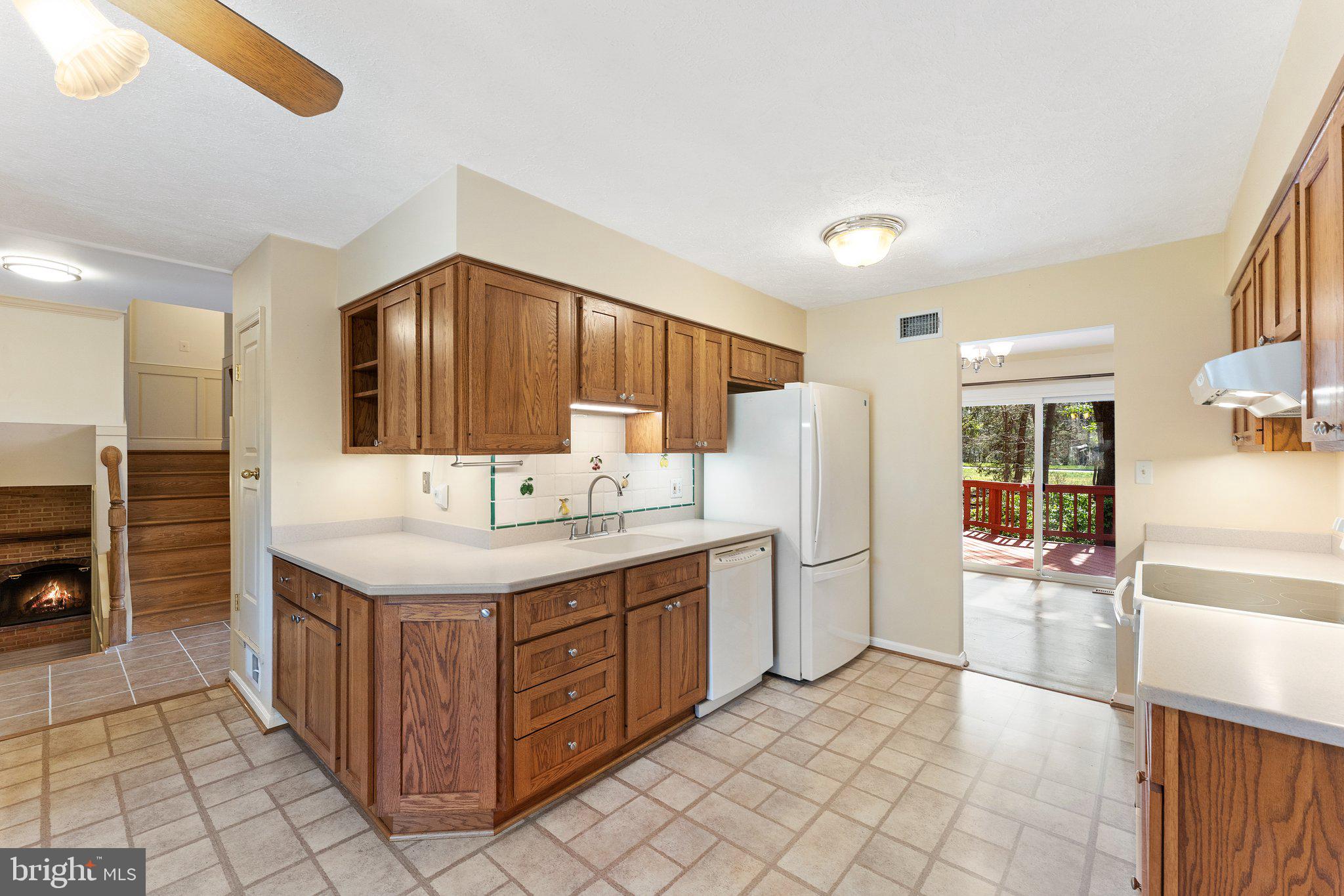 RESTON - Residential