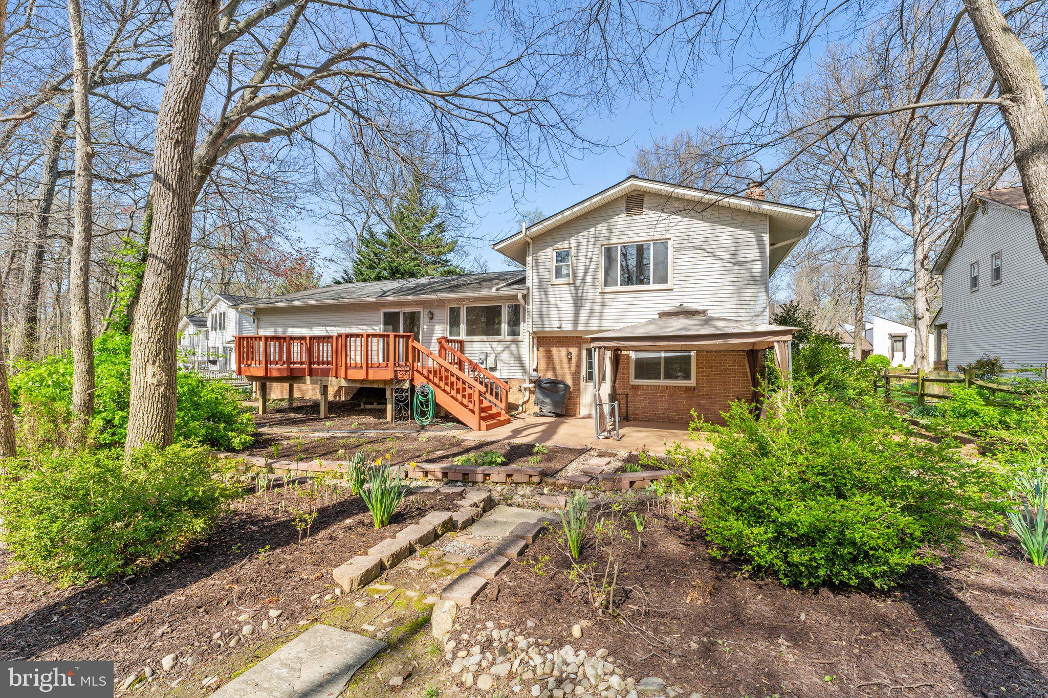 RESTON - Residential