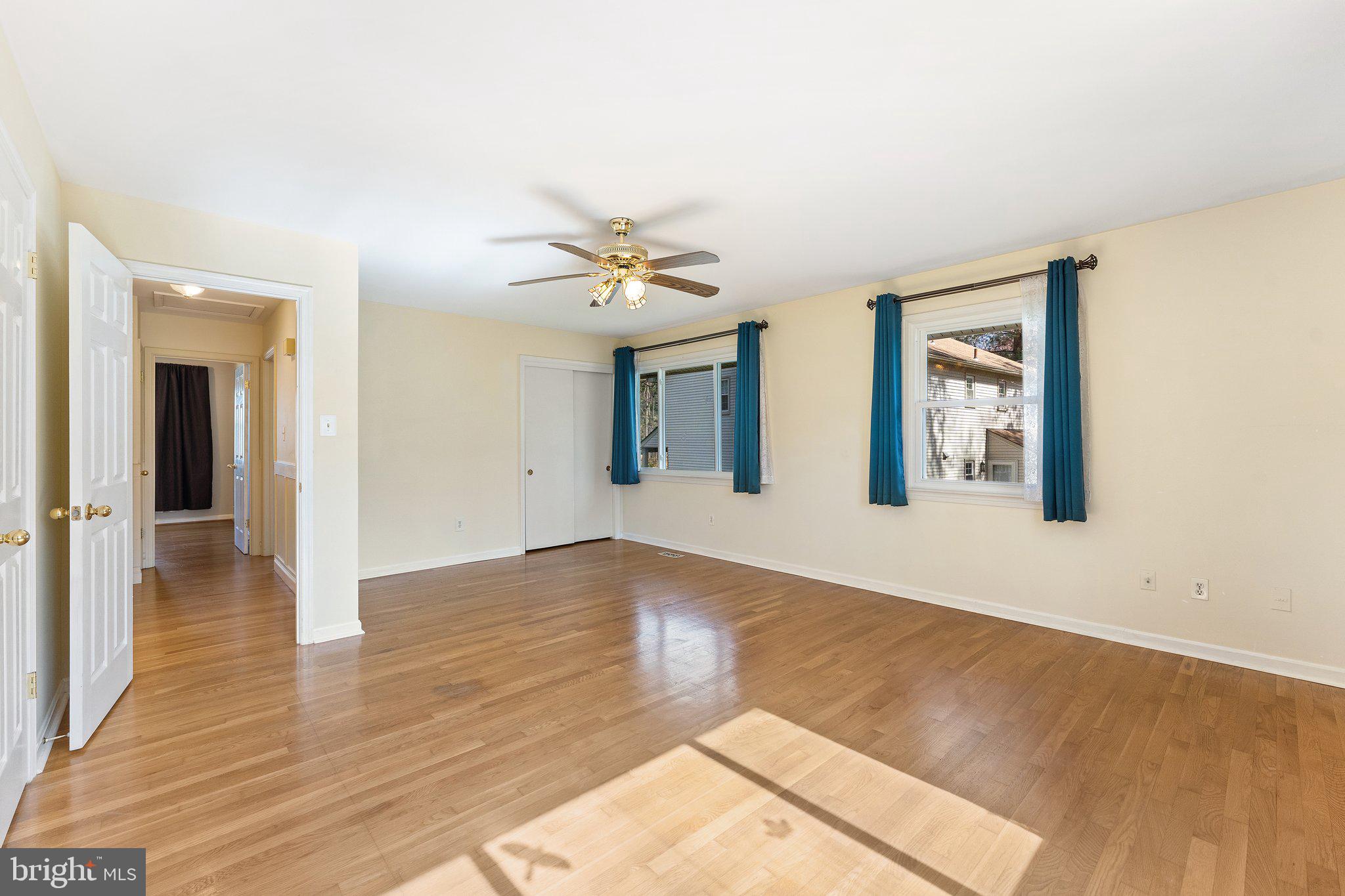 RESTON - Residential