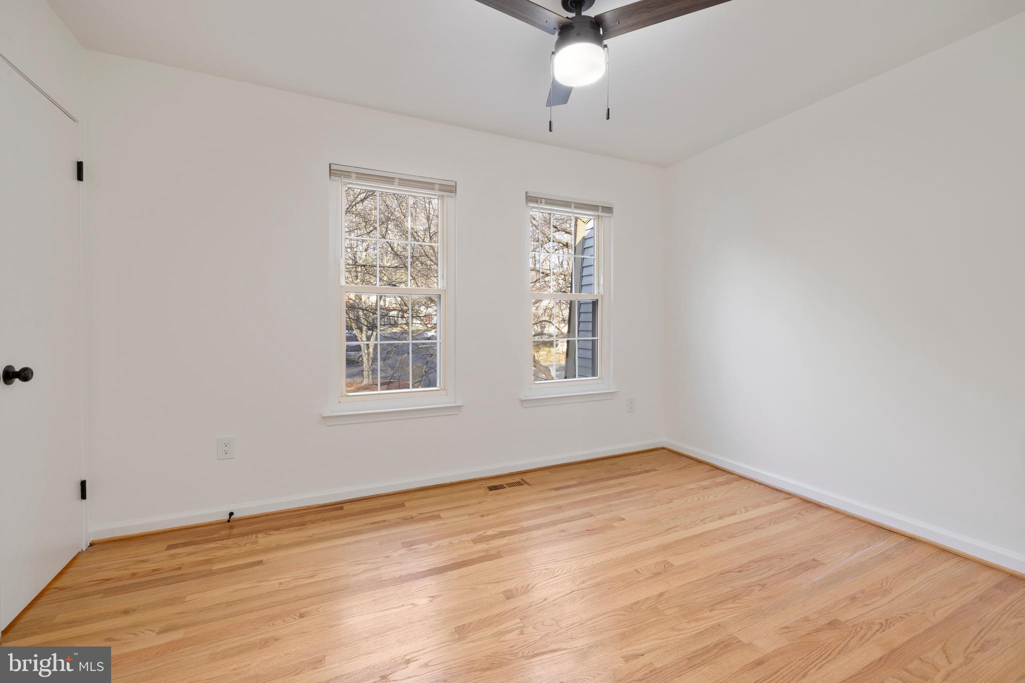 BONIFANT WOODS - Residential