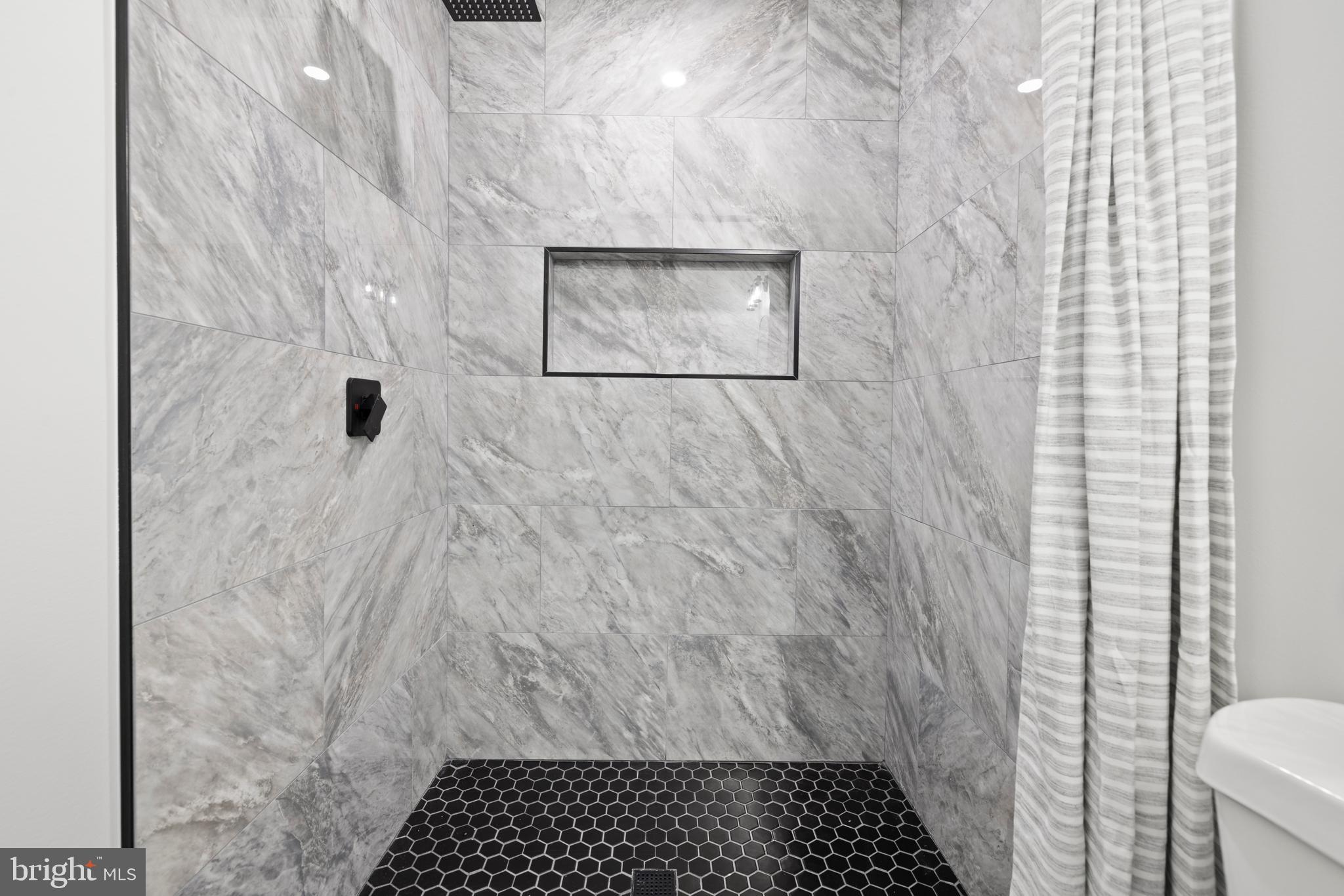 BONIFANT WOODS - Residential