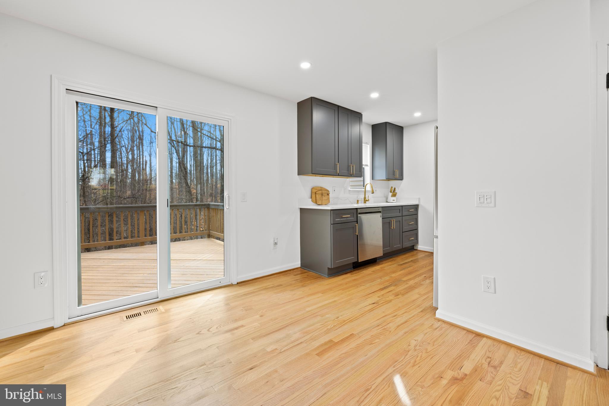 BONIFANT WOODS - Residential