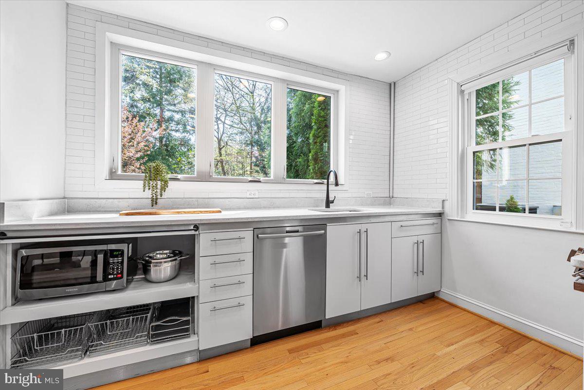 CHEVY CHASE - Residential